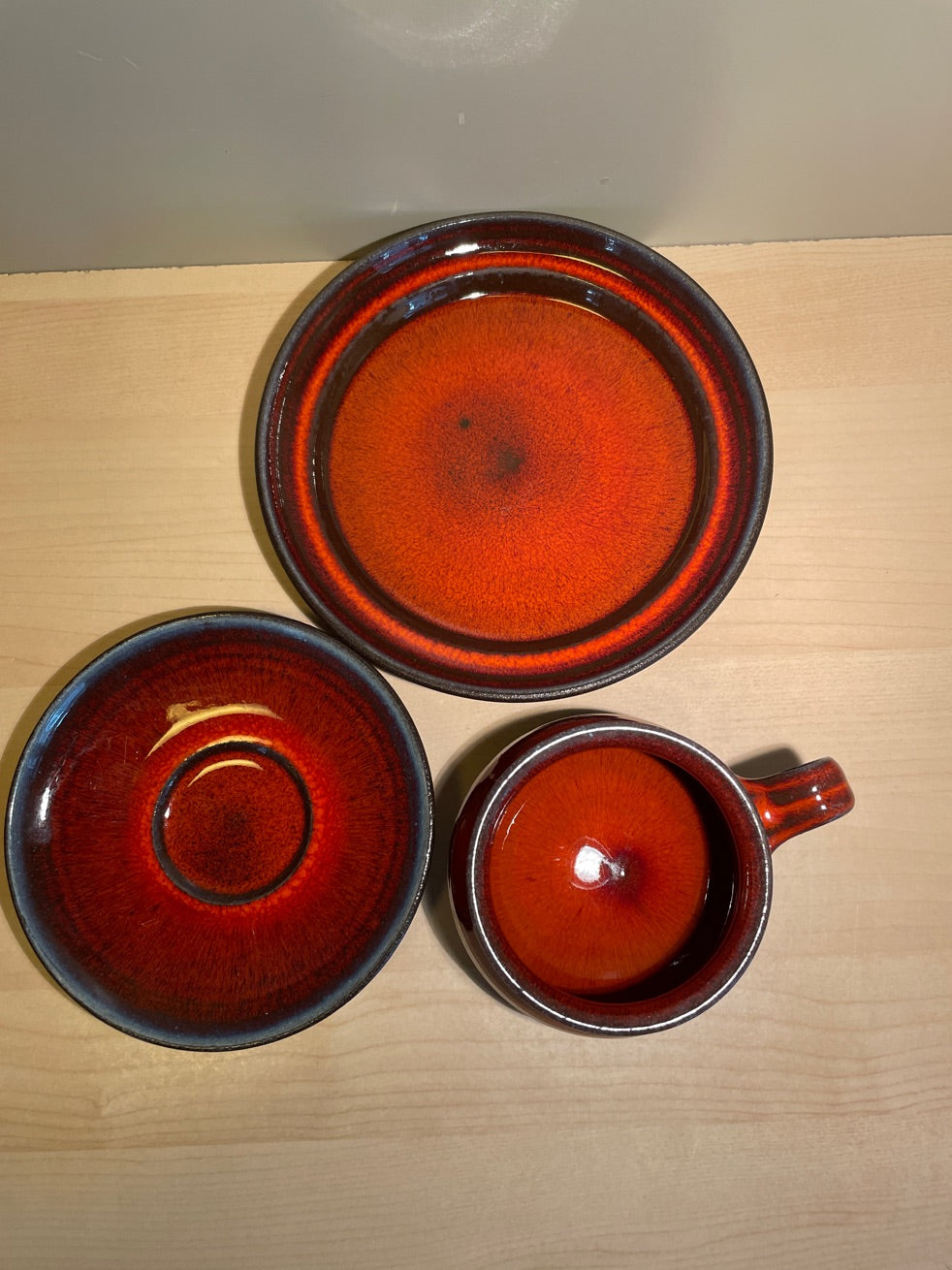 Vintage Keramik. Kop, underkop og kagetallerken